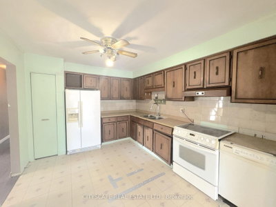 6087 Featherhead Crescent • Mississauga, ON photo 9