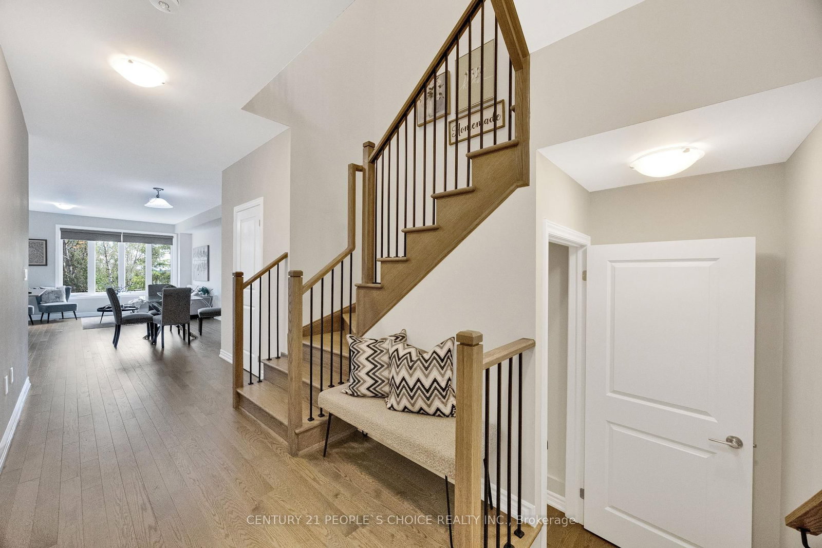 543 Celandine Terrace • Milton, ON photo 8