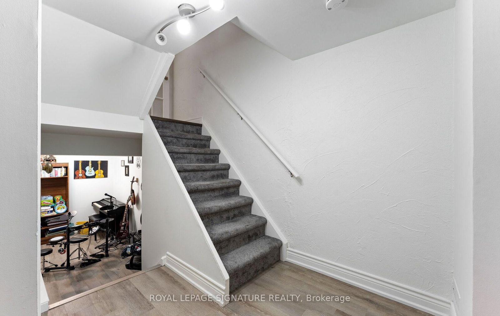 4045 Taffey Crescent • Mississauga, ON photo 34