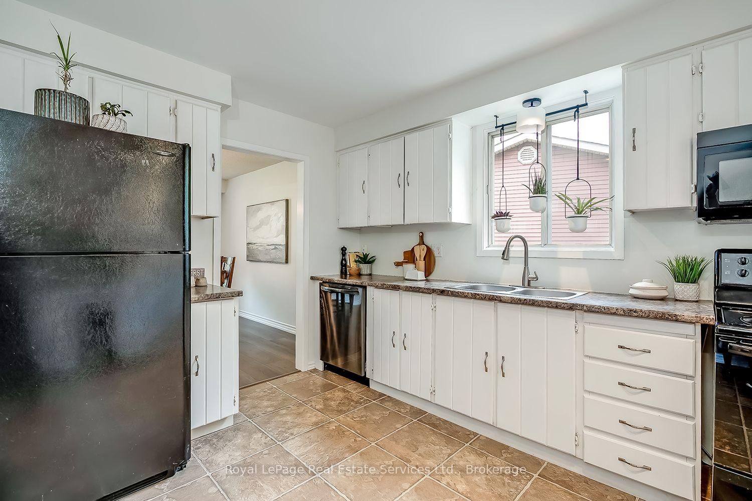 1284 Morgan Court • Burlington, ON photo 16