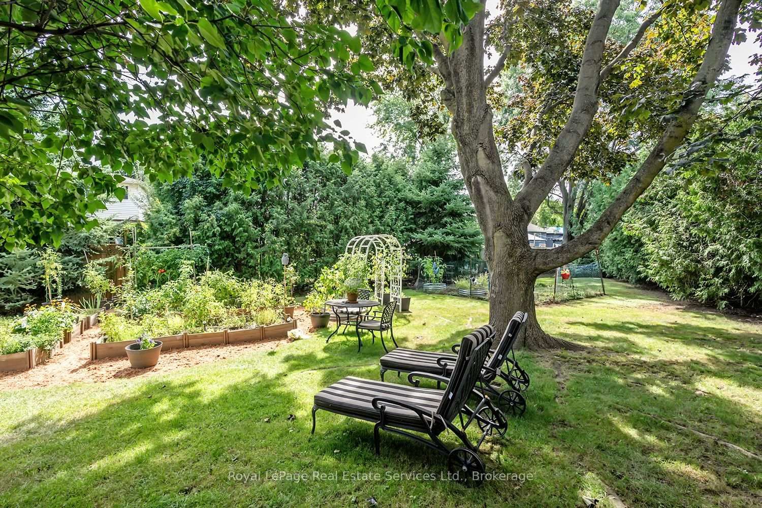 1284 Morgan Court • Burlington, ON photo 35