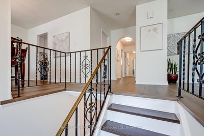 1284 Morgan Court • Burlington, ON photo 4