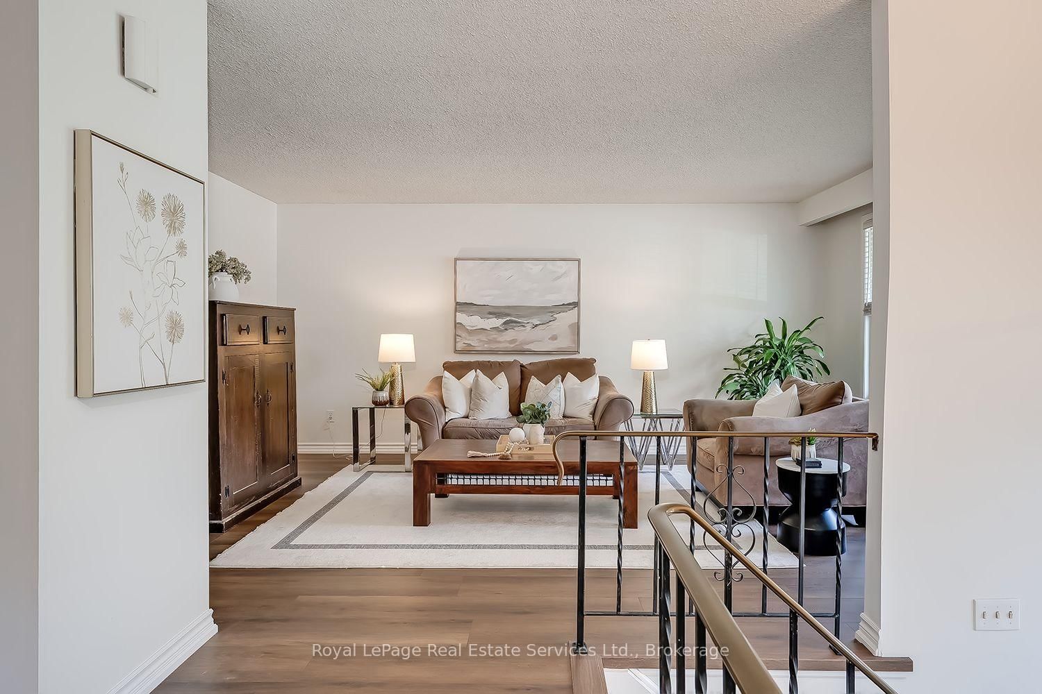 1284 Morgan Court • Burlington, ON photo 5