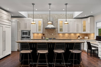 370 Christina Oakville,ON L6K 1H6 — Photo 11