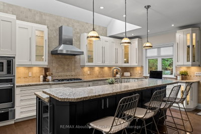 370 Christina Oakville,ON L6K 1H6 — Photo 12