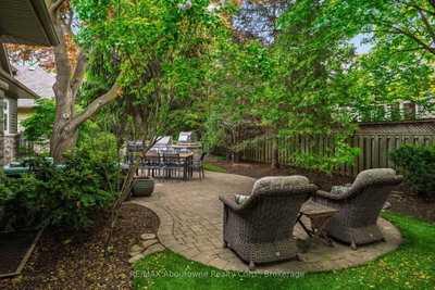 370 Christina Oakville,ON L6K 1H6 — Photo 25