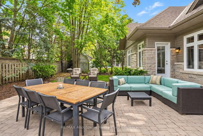 370 Christina Oakville,ON L6K 1H6 — Photo 40