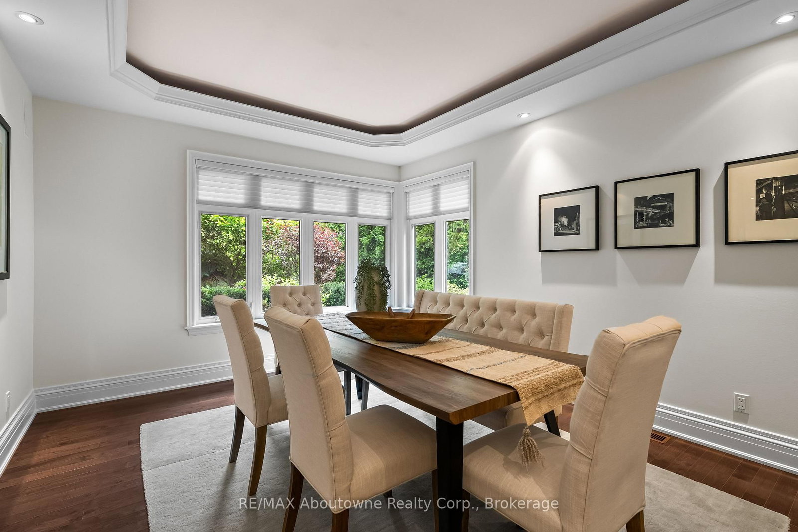 370 Christina Drive • Oakville, ON photo 6