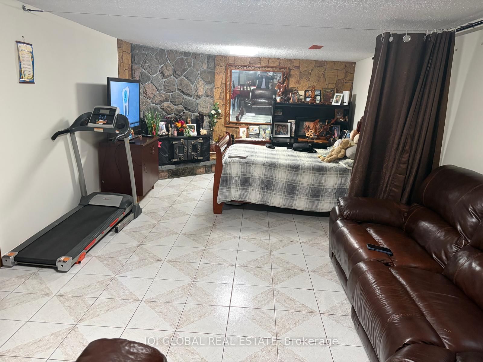 14 Songwood Drive • Toronto, ON photo 11