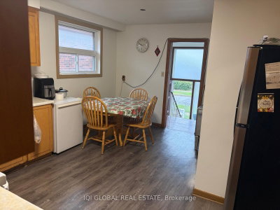 14 Songwood Drive • Toronto, ON photo 4