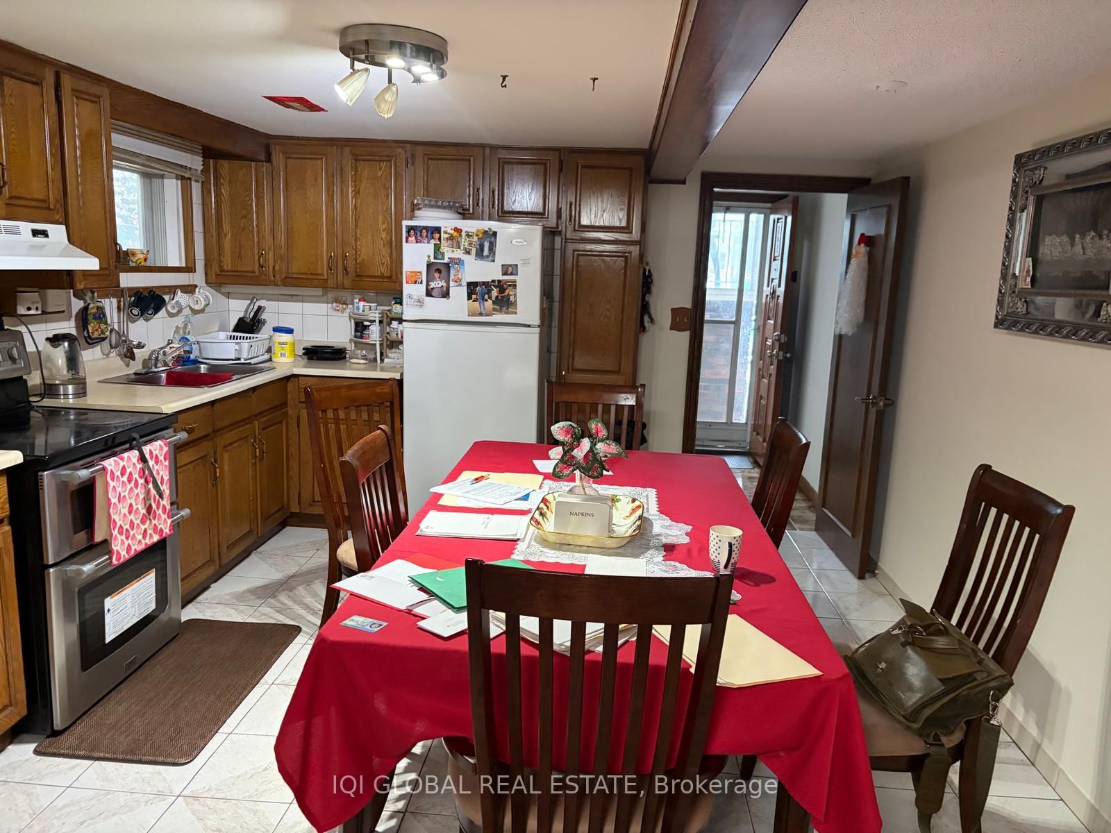 14 Songwood Drive • Toronto, ON photo 9