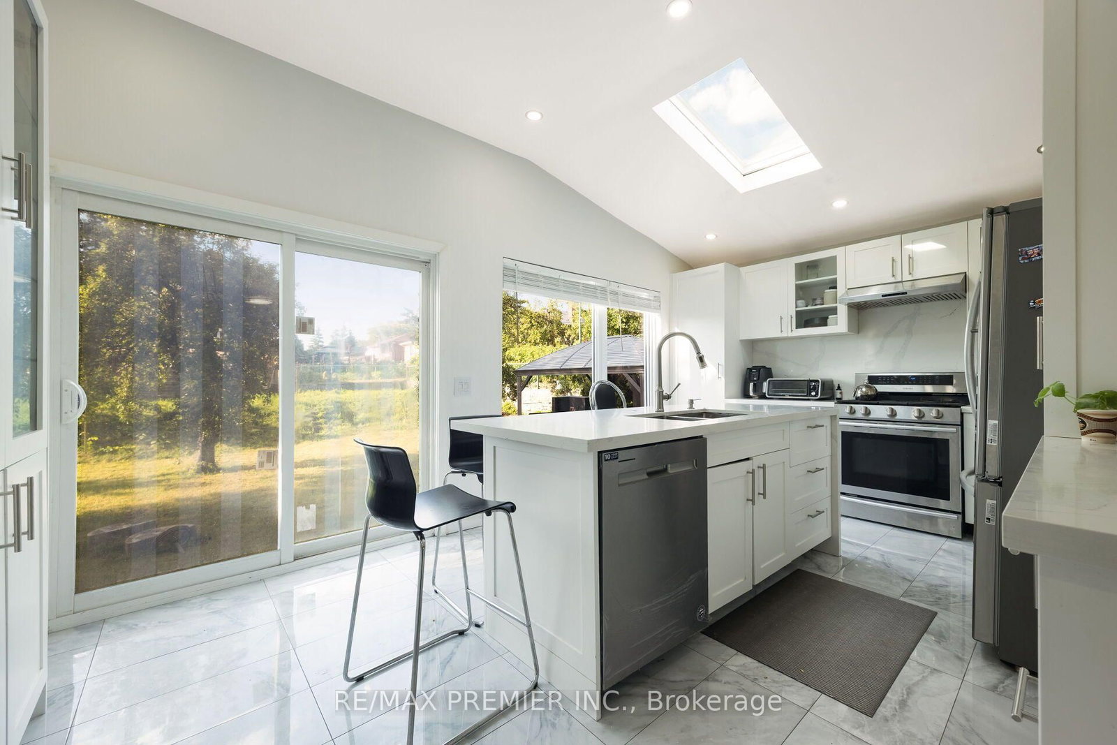 6 Canton Avenue • Toronto, ON photo 23