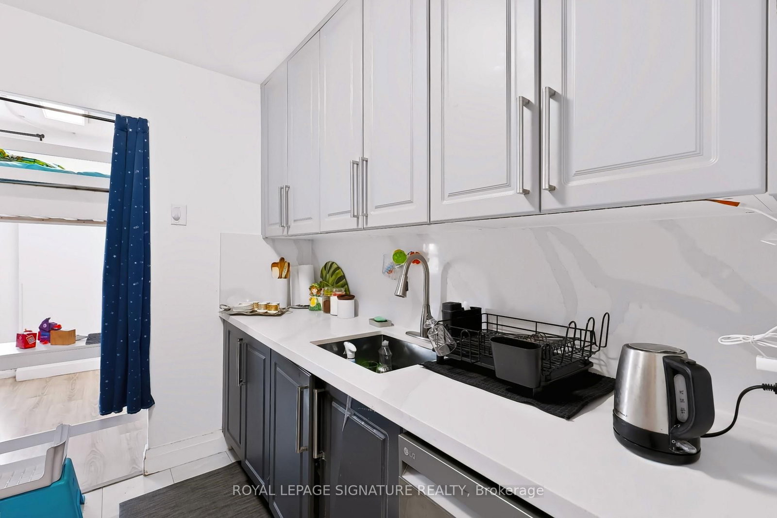 2485 Woking Crescent • #401 • Mississauga, ON photo 11