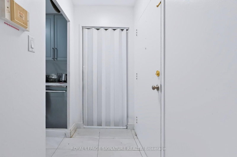 401 - 2485 Woking Crescent