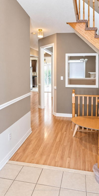 169 COOKE Crescent • Milton, ON photo 3