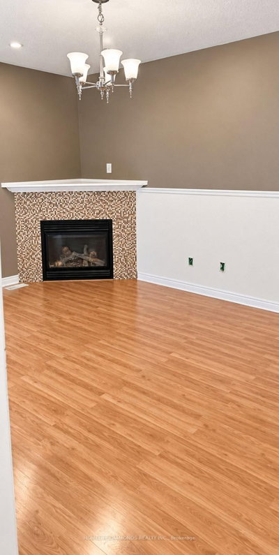 169 COOKE Crescent • Milton, ON photo 4