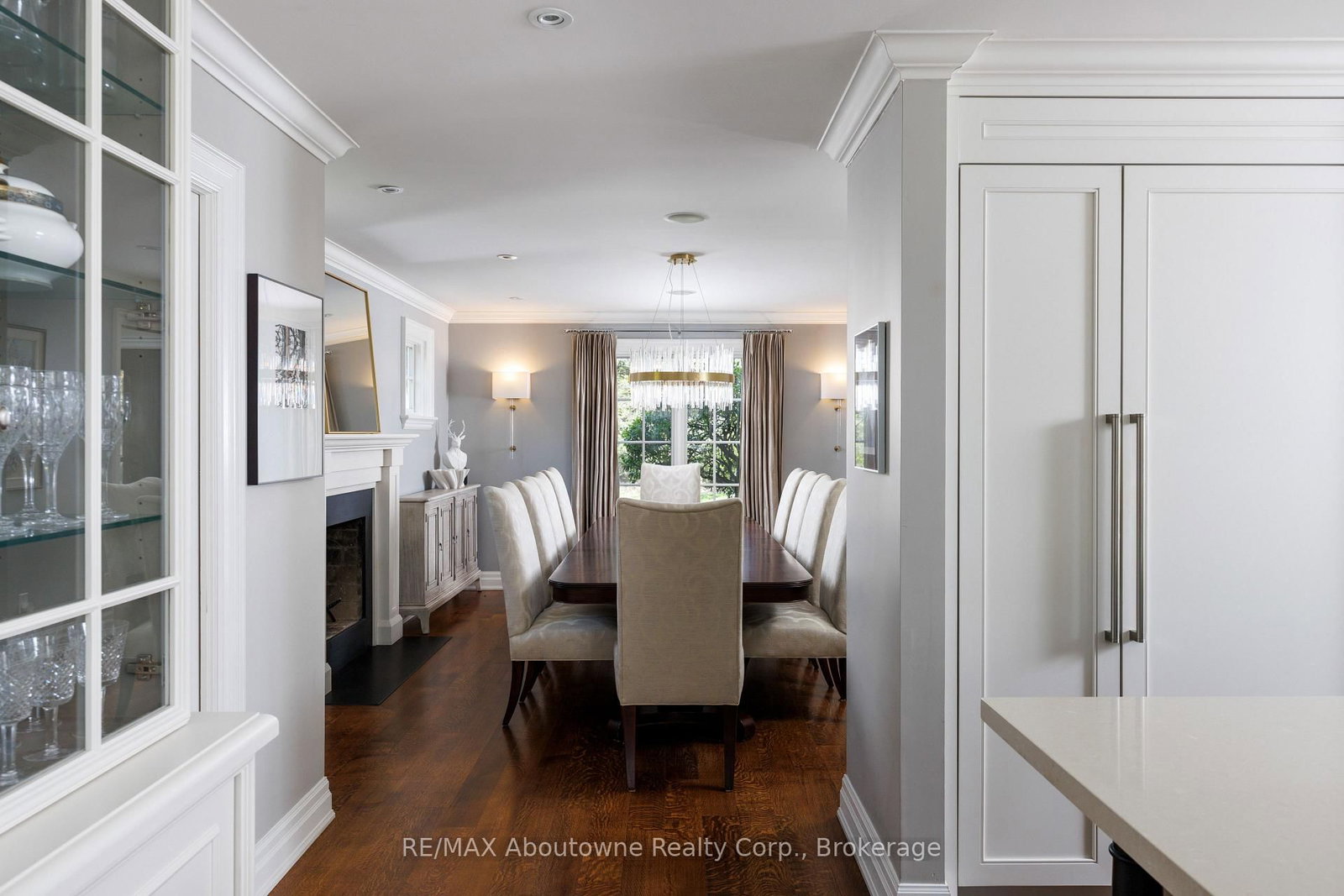 528 Michael Terrace • Oakville, ON photo 13