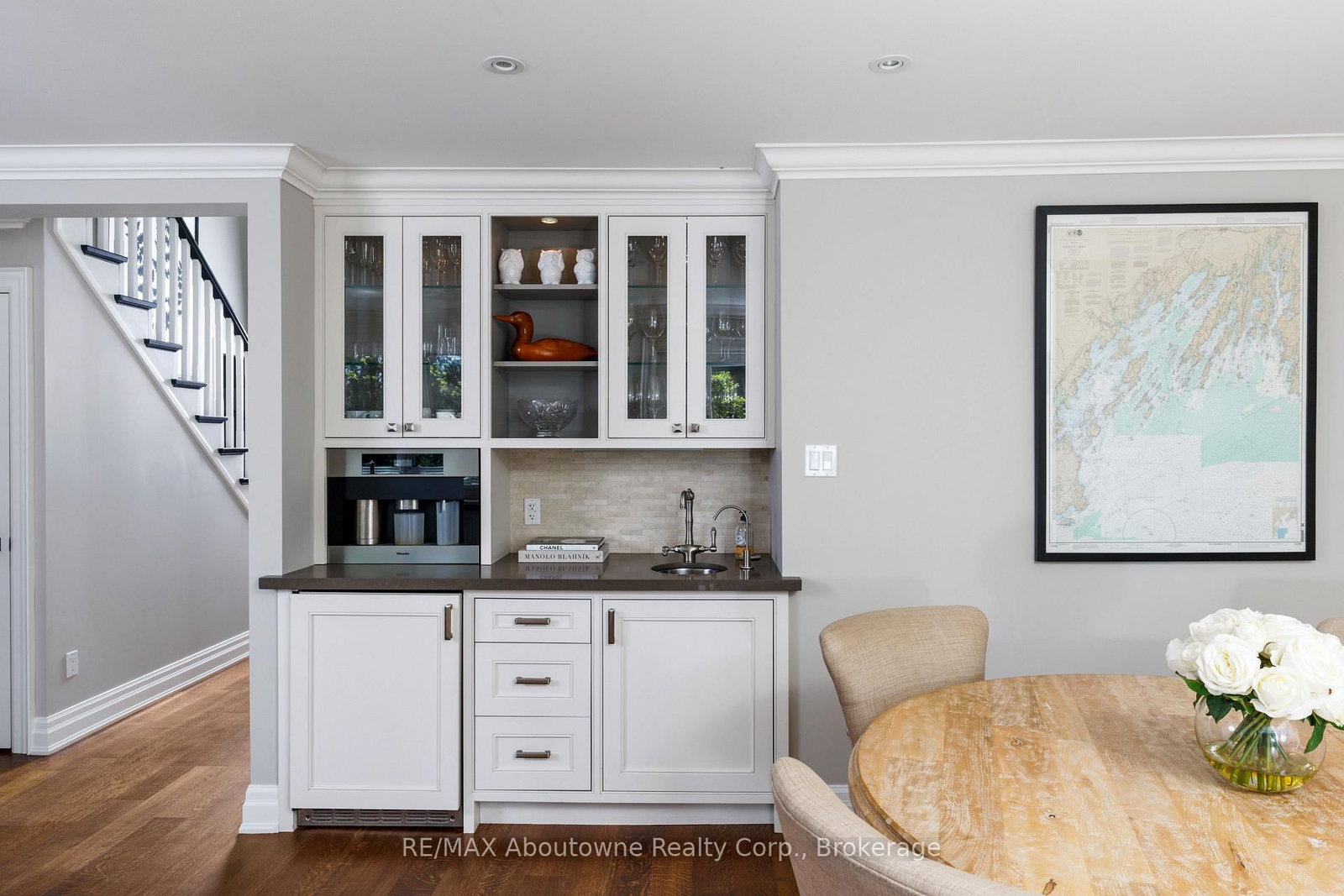528 Michael Terrace • Oakville, ON photo 19