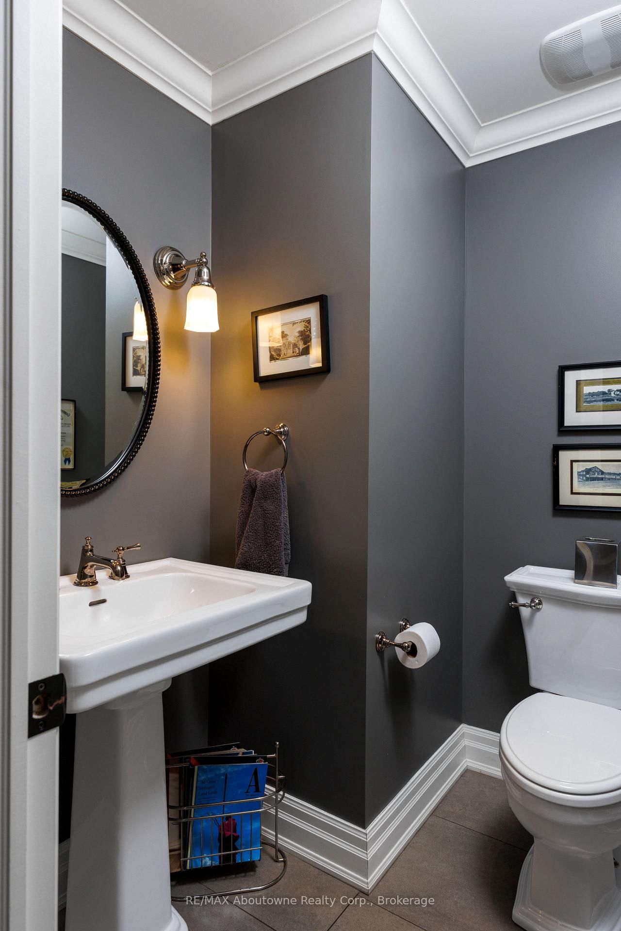 528 Michael Terrace • Oakville, ON photo 26