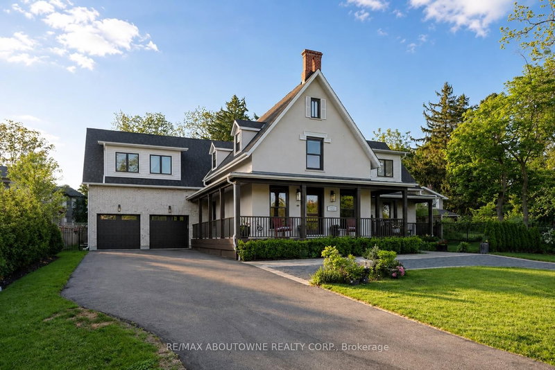 489 Lakeshore Road W