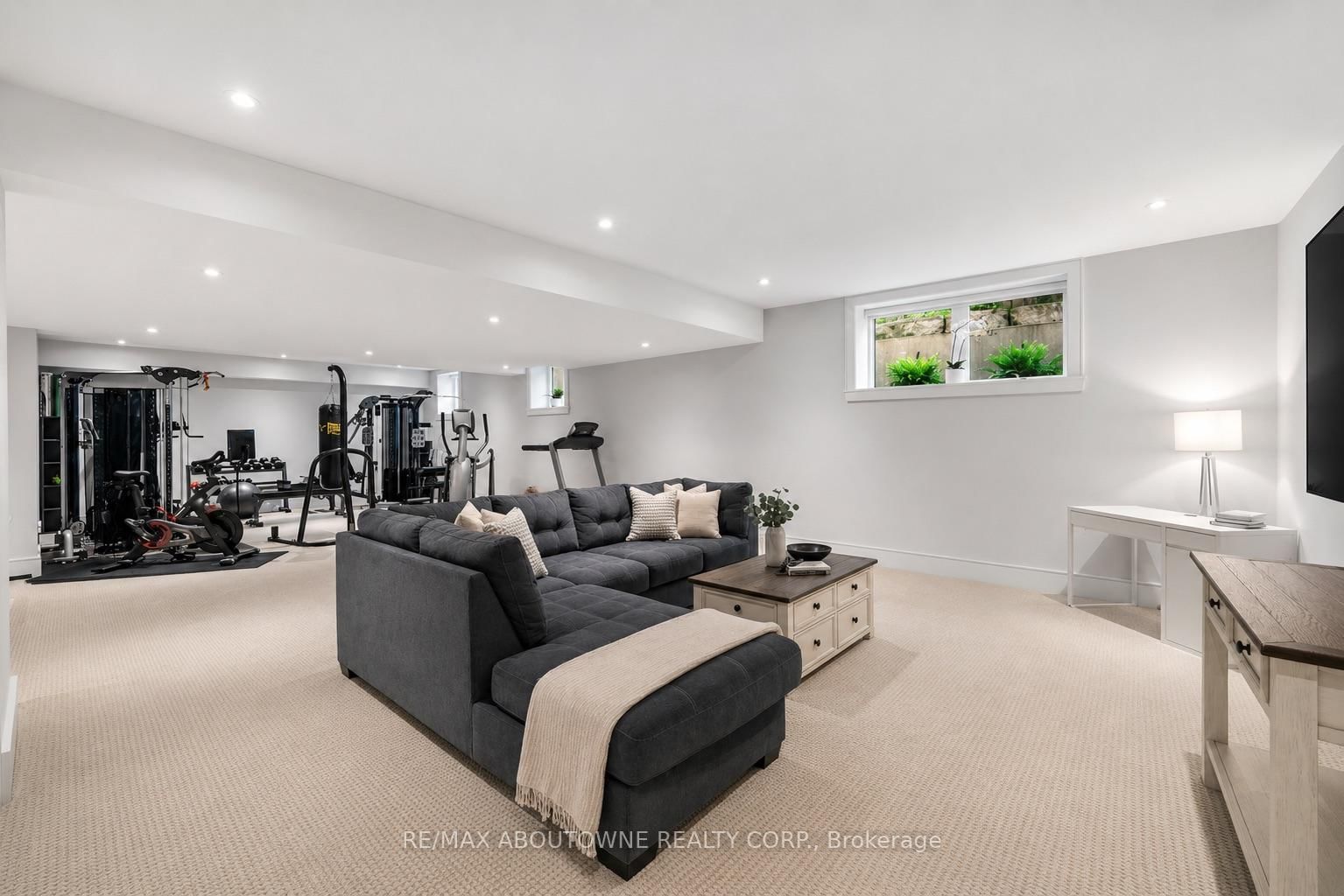 489 Lakeshore Road W • Oakville, ON photo 29