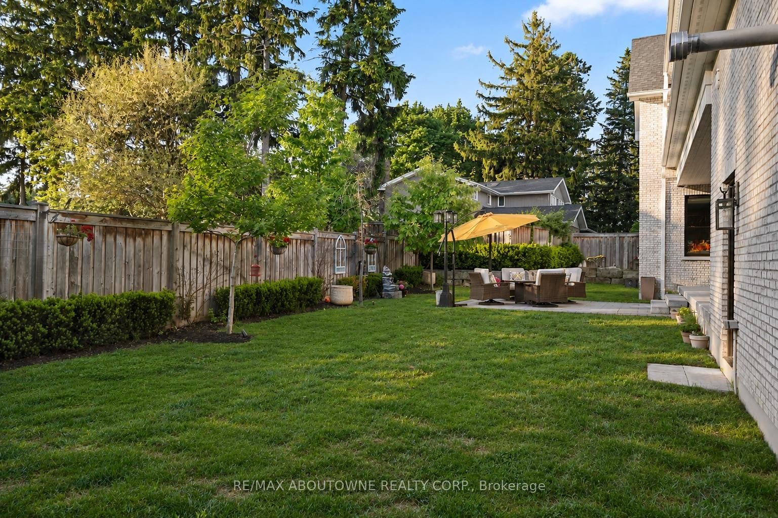 489 Lakeshore Road W • Oakville, ON photo 35