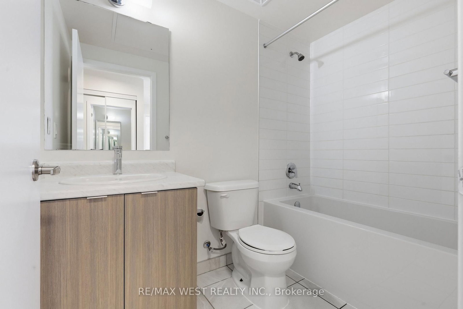 130 Canon Jackson Drive • #302 • Toronto, ON photo 18