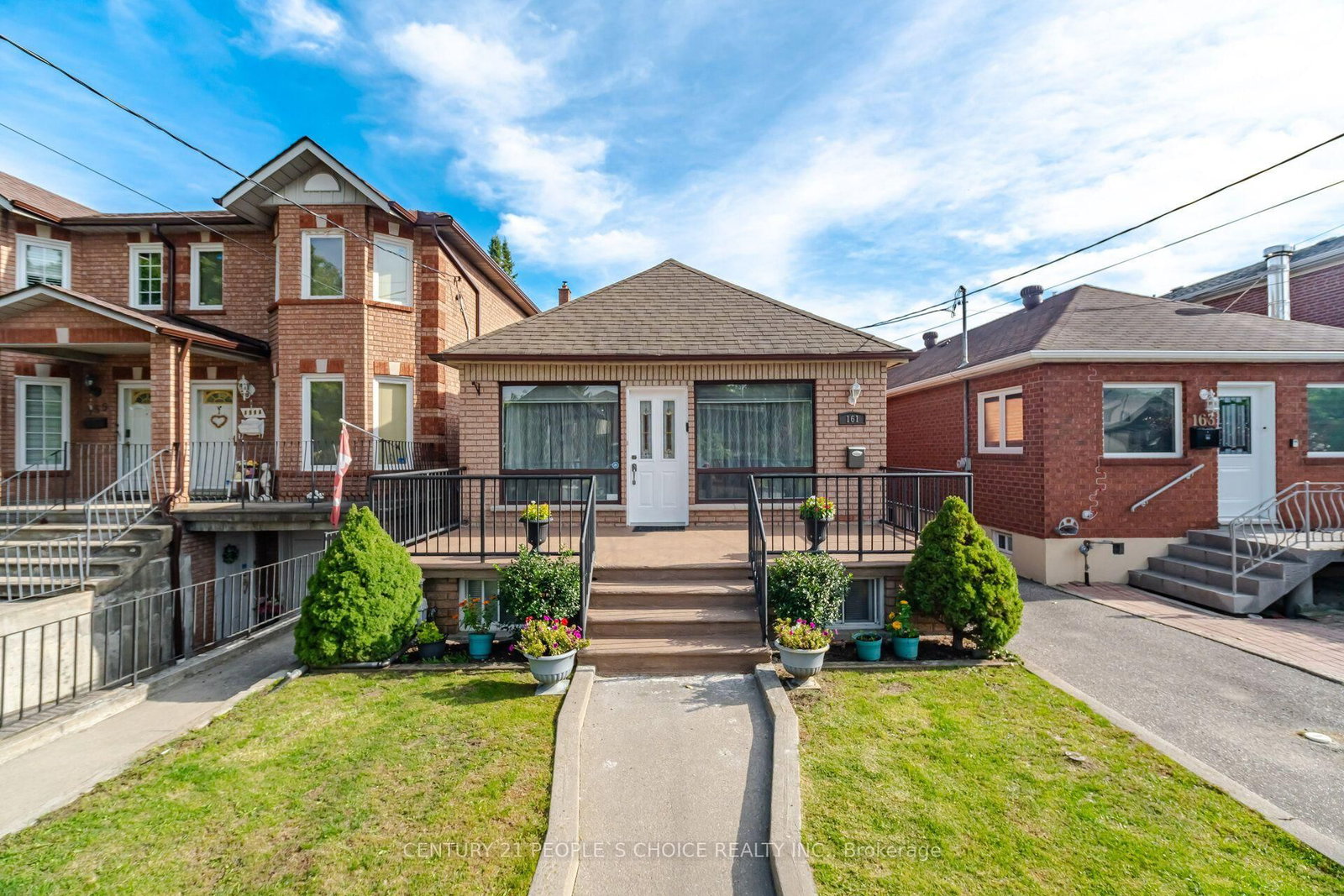 161 Northland Avenue • Toronto, ON photo 3