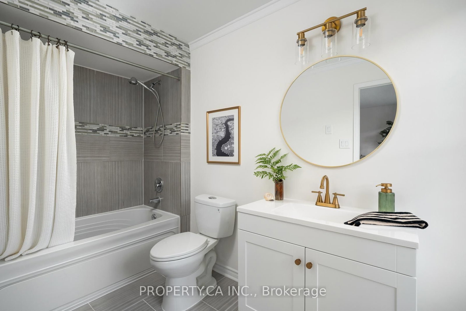173 Littlewood Drive • Oakville, ON photo 14