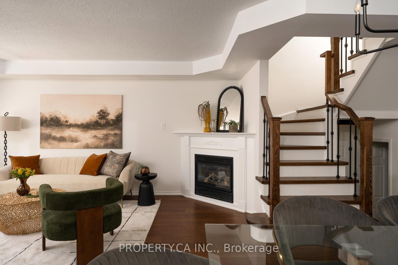 173 Littlewood Drive • Oakville, ON photo 4