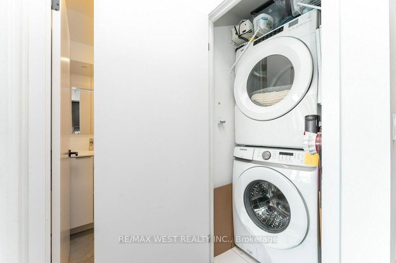 20 Shore Breeze Toronto,ON M8V 0C7 — Photo 13
