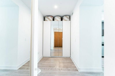 20 Shore Breeze Drive • #3206 • Toronto, ON photo 5