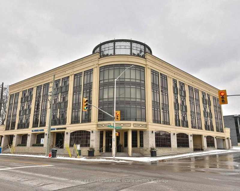 302 - 205 Lakeshore Road W