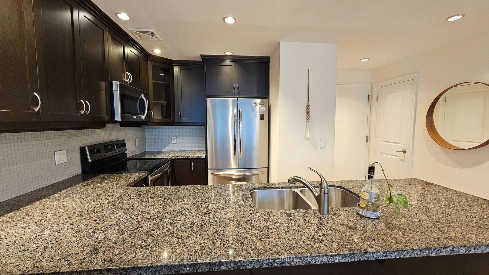 205 Lakeshore Road W • #302 • Oakville, ON photo 21