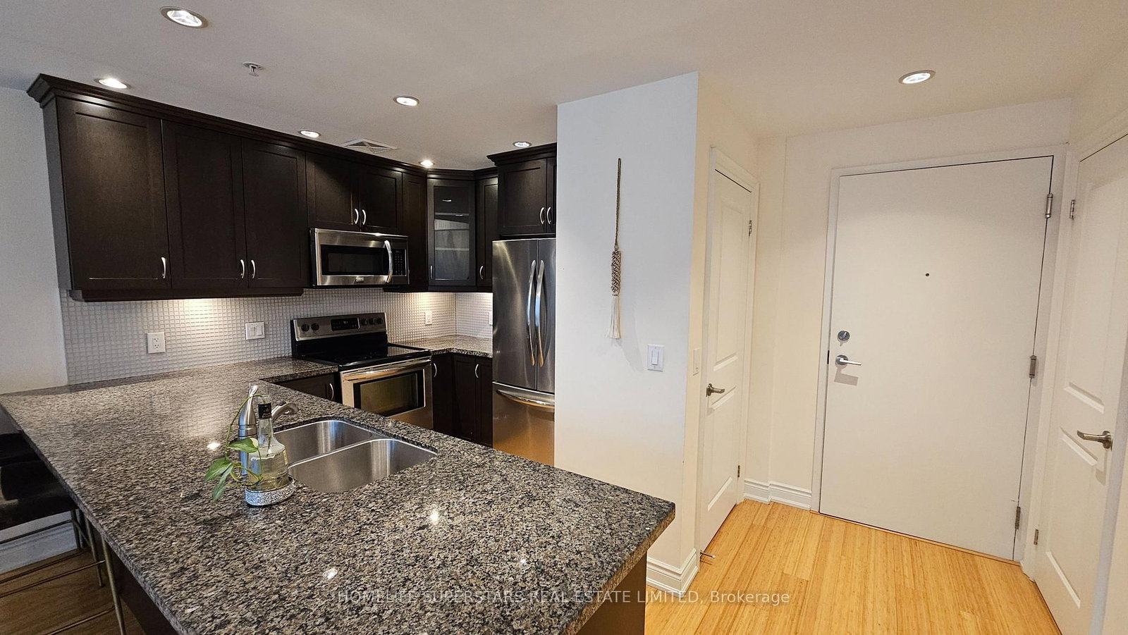 205 Lakeshore Road W • #302 • Oakville, ON photo 24