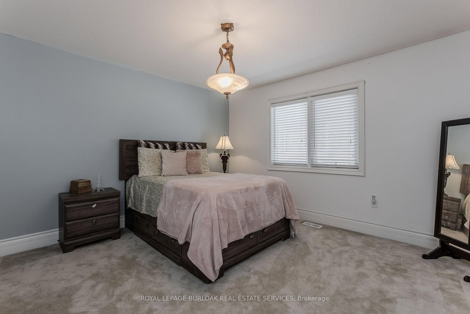 2194 Berwick Drive • Burlington, ON photo 20