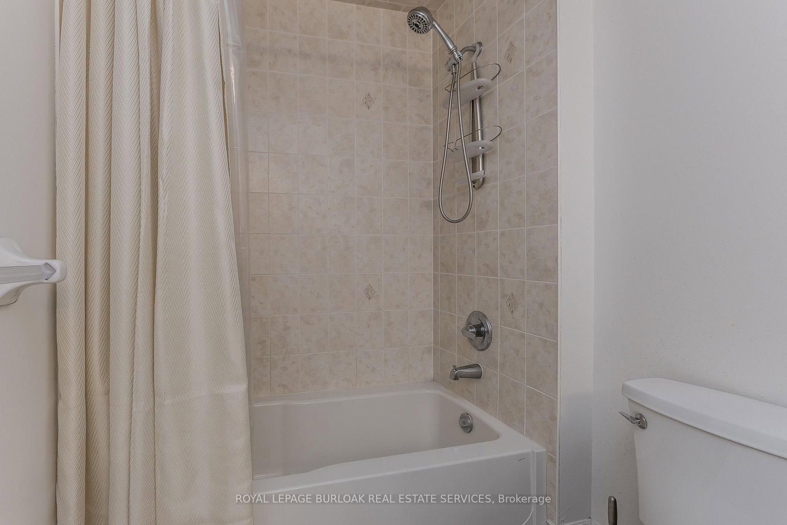 2194 Berwick Drive • Burlington, ON photo 23