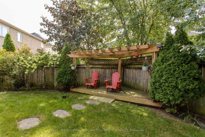 2194 Berwick Drive • Burlington, ON photo 6