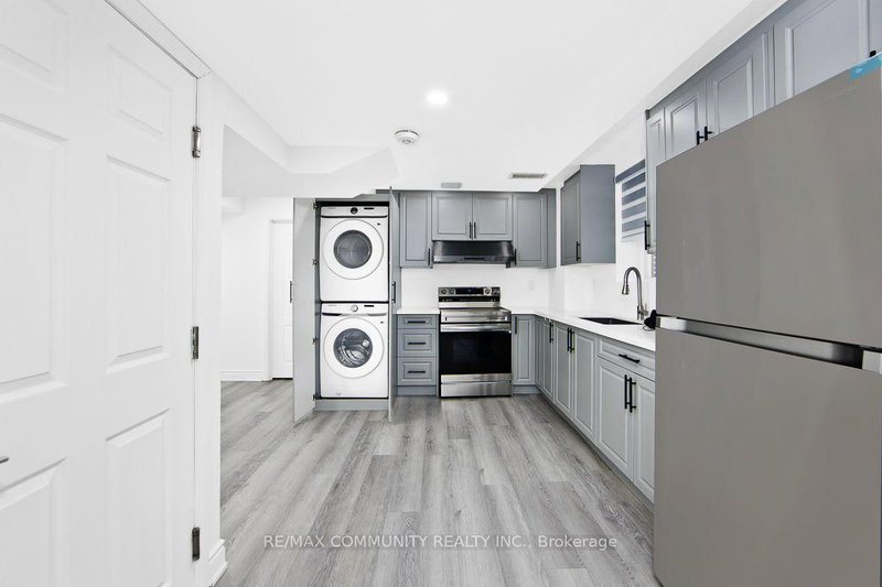 64 Fallstar Brampton,ON L7A 2J7 — Photo 12