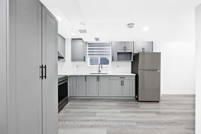 64 Fallstar Brampton,ON L7A 2J7 — Photo 6