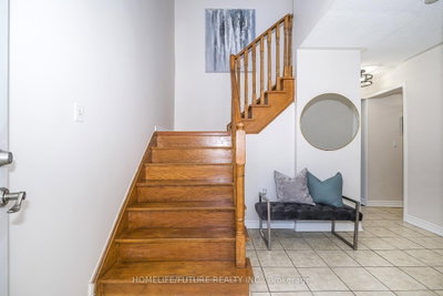 48 Creditstone Road • Brampton, ON photo 2