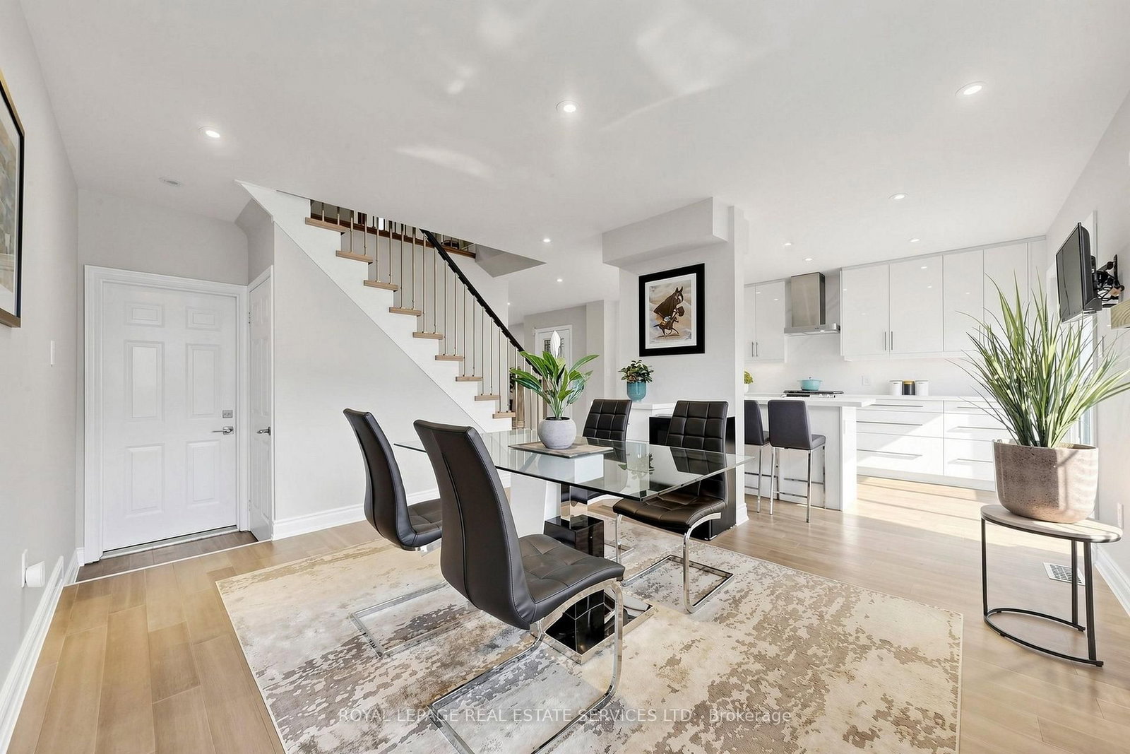 2413 Baintree Crescent • Oakville, ON photo 17