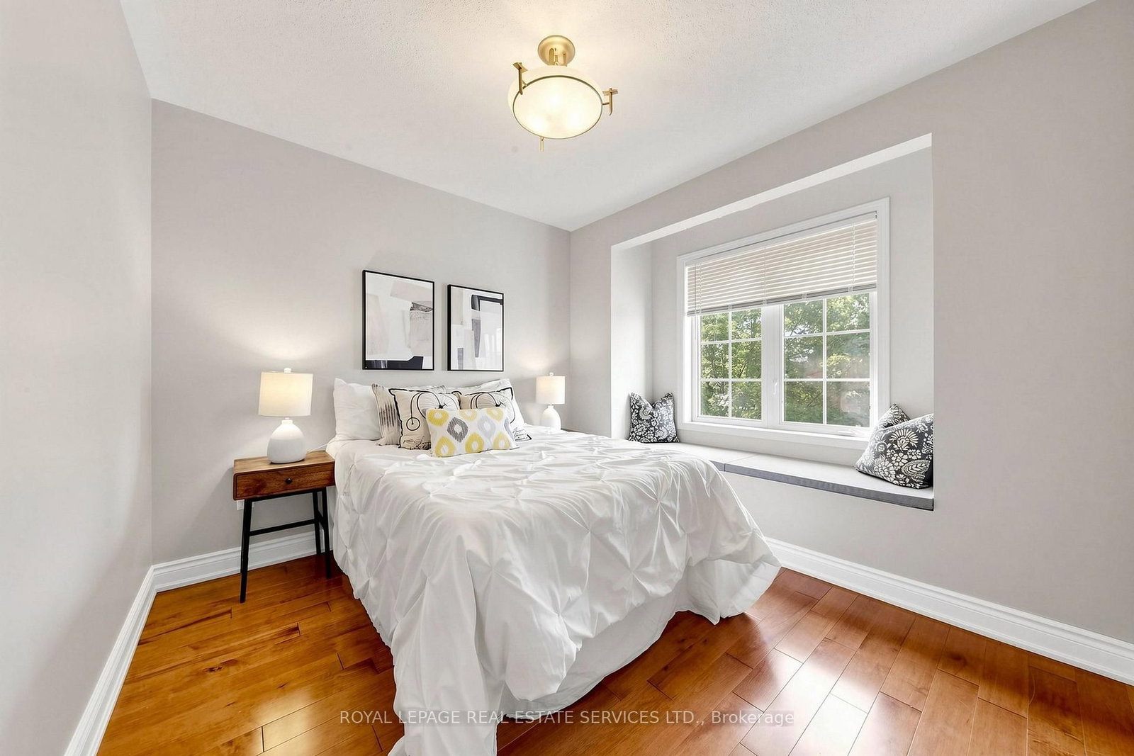 2413 Baintree Crescent • Oakville, ON photo 31
