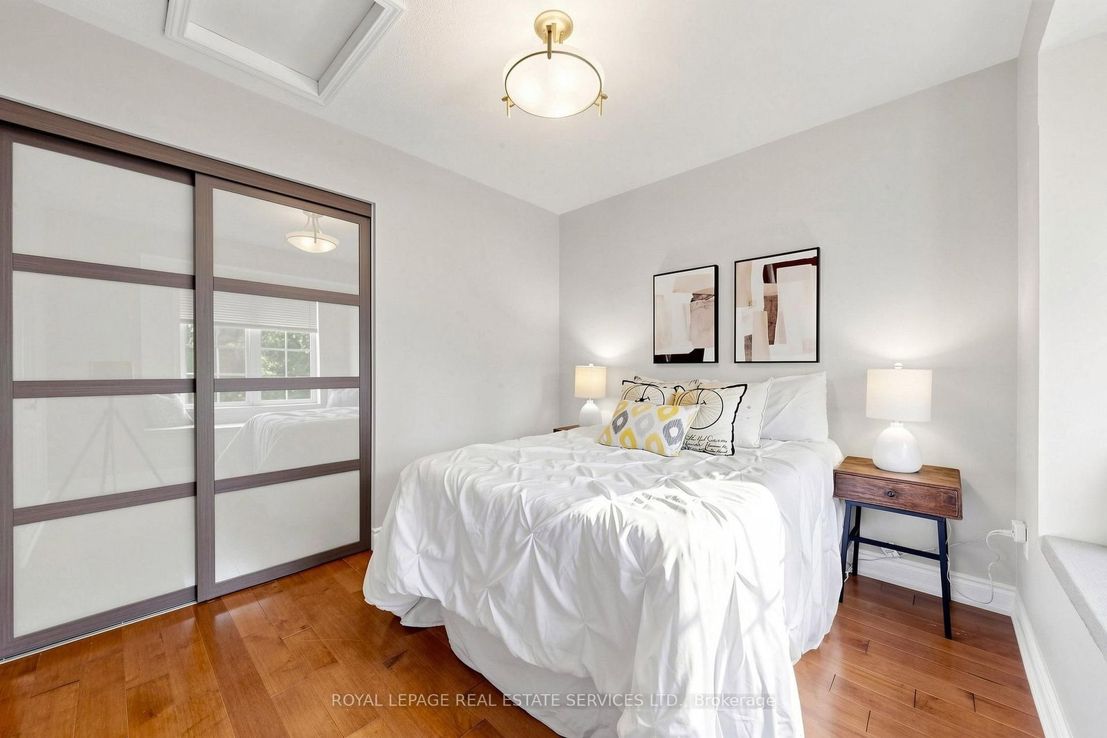2413 Baintree Crescent • Oakville, ON photo 32