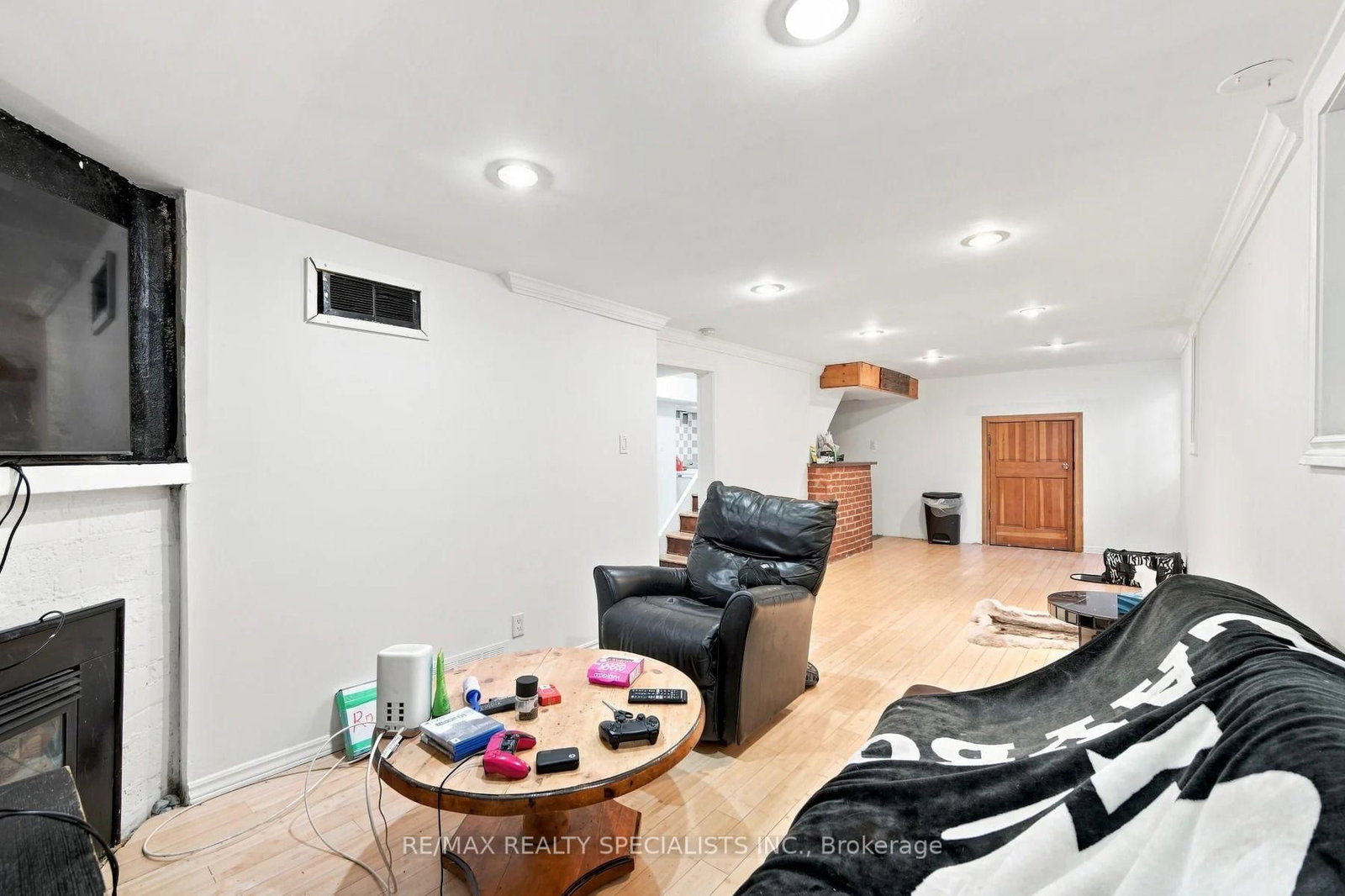 39 Macdonald Street • Toronto, ON photo 20
