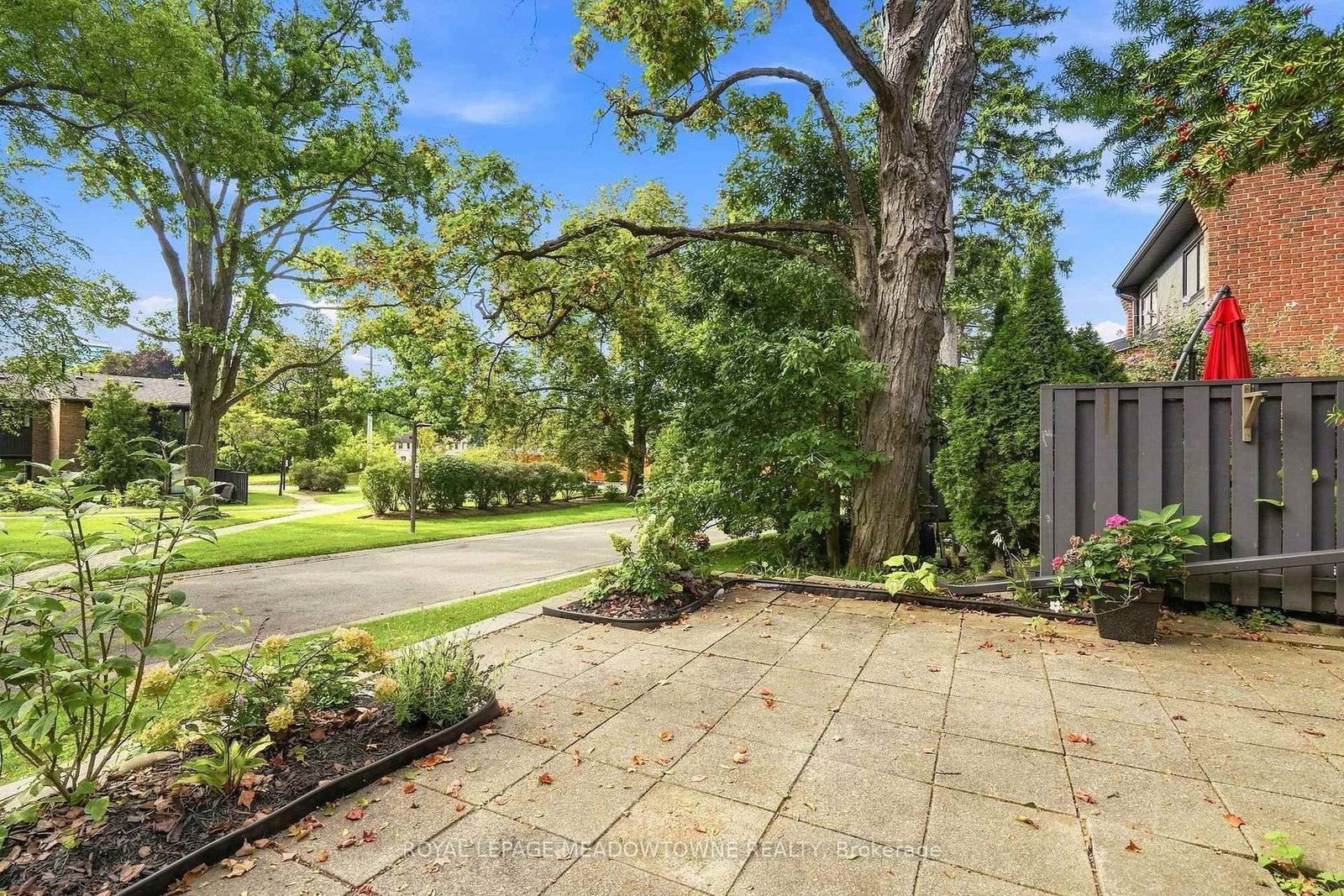 20 Mineola Road • #17 • Mississauga, ON photo 47