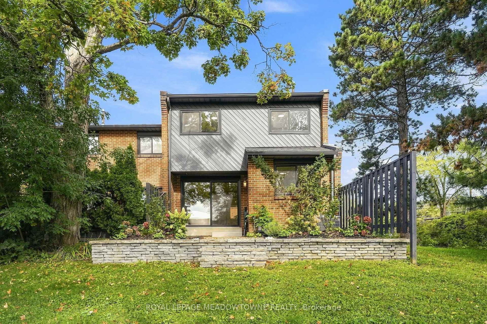 20 Mineola Road • #17 • Mississauga, ON photo 48