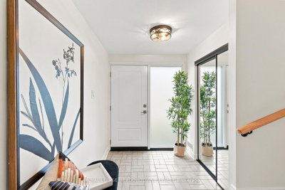 20 Mineola Road • #17 • Mississauga, ON photo 5