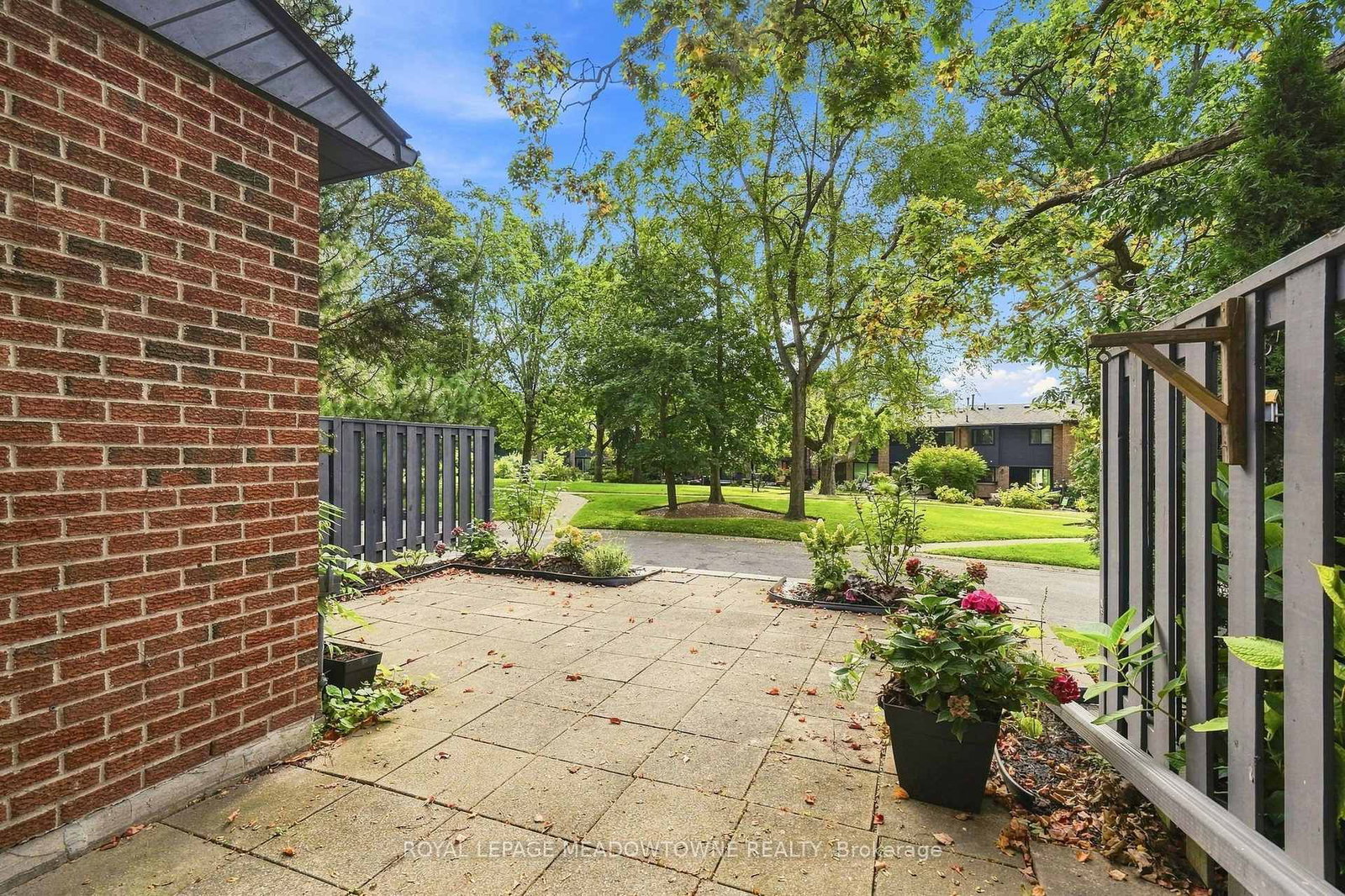 20 Mineola Road • #17 • Mississauga, ON photo 51
