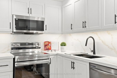 20 Mineola Road • #17 • Mississauga, ON photo 8